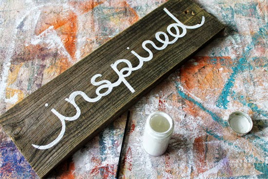 how to create a reclaimed wood sign